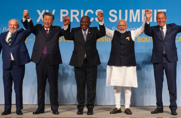 Les BRICS accueillent 6 nouveaux pays après leur 15e sommet à Johannesburg