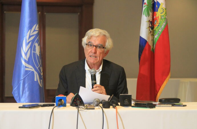 Fermeture de la frontière haitiano-dominicaine : l’expert de l’ONU William O’Neill demande au président dominicain de reconsidérer sa décision