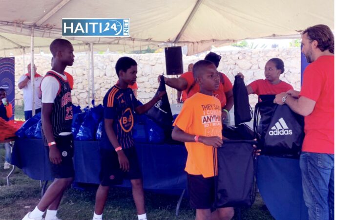 La Fondation Barbancourt et le basketteur Bennedict Mathurin distribuent de kits d’équipements aux jeunes sportifs haïtiens