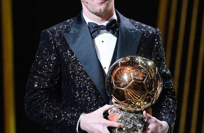 Sport : un huitième ballon d’or pour Lionel Messi
