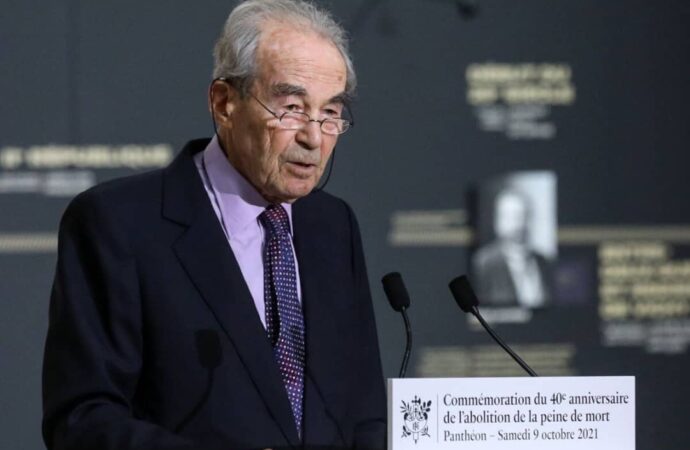 Âgé de 95 ans, l’éminent avocat, Robert Badinter, est décédé