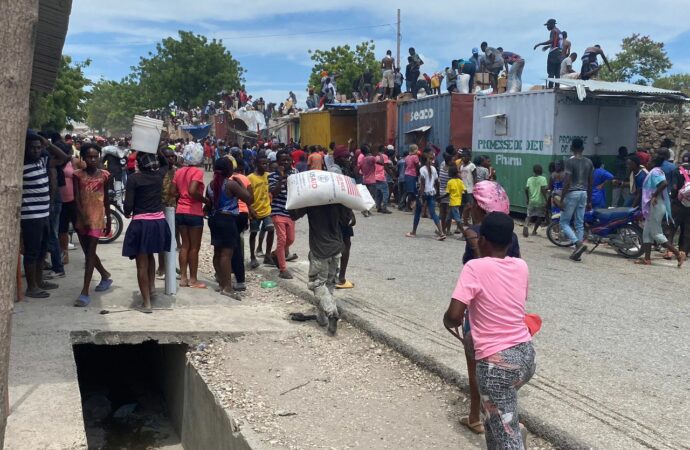 Protestation antigouvernementale : actes de pillage et tirs signalés à Pétion-Ville