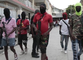 Crise humanitaire en Haïti : les gangs alimentent l’insécurité, perturbent les services essentiels selon l’ONU