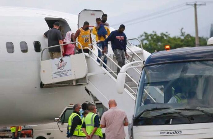 Malgré la crise aiguë, les États-Unis poursuivent les déportations d’immigrants haïtiens