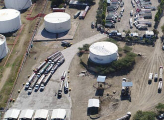 Carburant : la PNH rouvre l’accès au Terminal pétrolier, plus de cent camions cargés